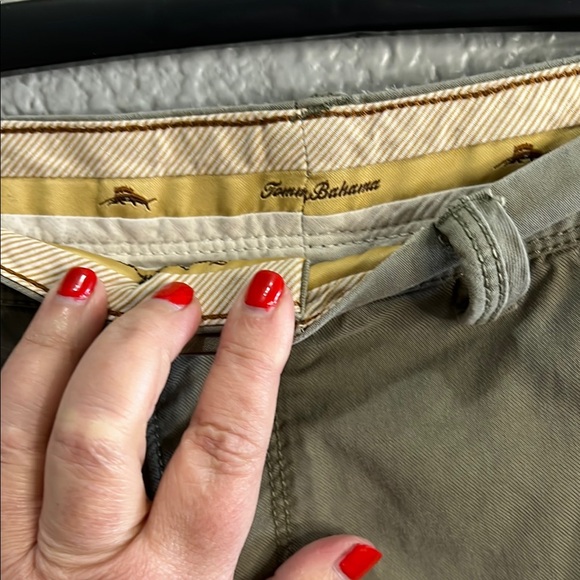 Tommy Bahama Olive Green flat front   Shorts size 40 - Picture 5 of 5